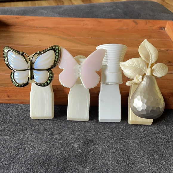 Butterfly & pear wallflower plugs
